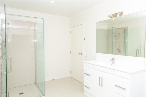 Photo of property in 11 Feist Street, Carterton, 5713