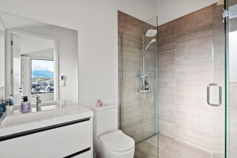 Photo of property in 25 Double Cone Road, Jacks Point, Queenstown, 9371