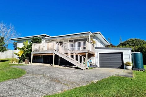 Photo of property in 20 Dobell Road, Stanmore Bay, Whangaparaoa, 0932