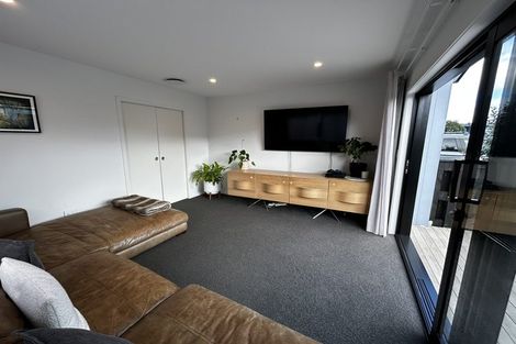 Photo of property in 33 Makete Crescent, Hobsonville, Auckland, 0618