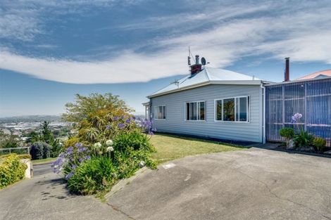 Photo of property in 11 Havelock Road, Hospital Hill, Napier, 4110