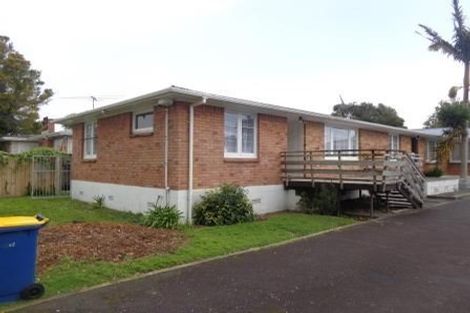 Photo of property in 1/42 Lincoln Road, Henderson, Auckland, 0610