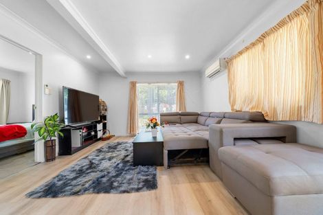 Photo of property in 4 Spruce Place, Totara Heights, Auckland, 2105