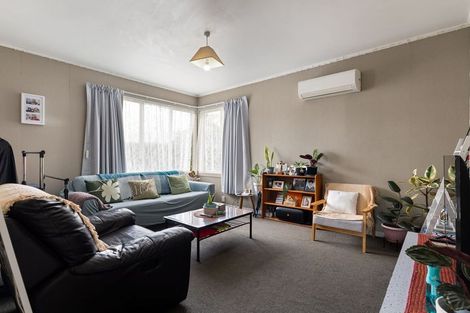 Photo of property in 21 Rewa Street, Takaro, Palmerston North, 4412