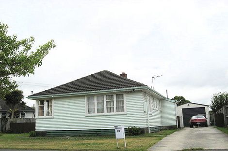 Photo of property in 28 Earnslaw Crescent, Bryndwr, Christchurch, 8053