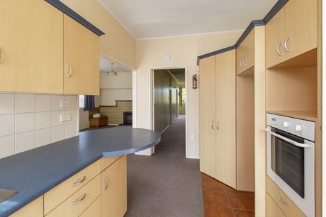 Photo of property in 60 Timaru Road, Waimate, 7924