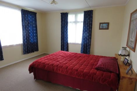 Photo of property in 61 Brougham Street, Westport, 7825