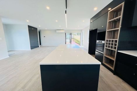 Photo of property in 17 Surf View Crescent, Red Beach, 0932