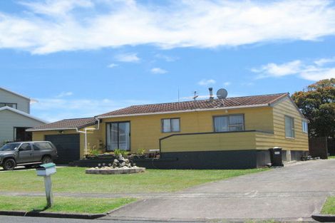 Photo of property in 17a Taihiki Road, Clarks Beach, 2122