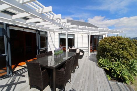 Photo of property in 550 Matarangi Drive, Matarangi, Whitianga, 3592