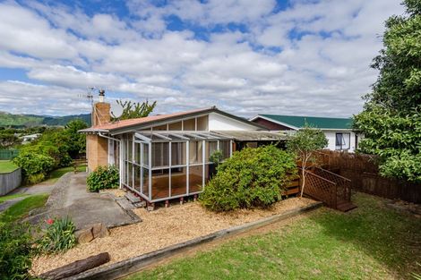 Photo of property in 12 Hollis Road, Paraparaumu Beach, Paraparaumu, 5032