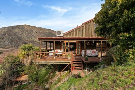 Photo of property in 16 Moonlight Track, Arthurs Point, Queenstown, 9371