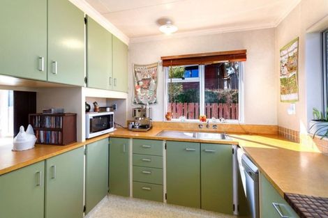 Photo of property in 6b Coates Street, Tawa, Wellington, 5028