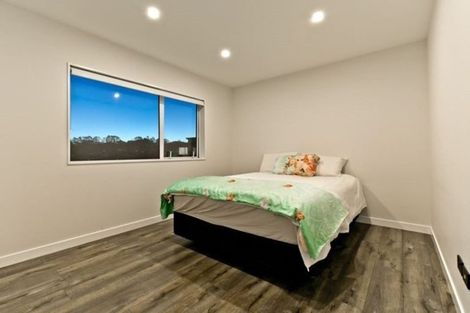 Photo of property in 91 San Valentino Drive, Henderson, Auckland, 0612