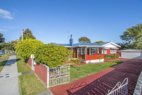 Photo of property in 99 Sturges Road, Henderson, Auckland, 0612