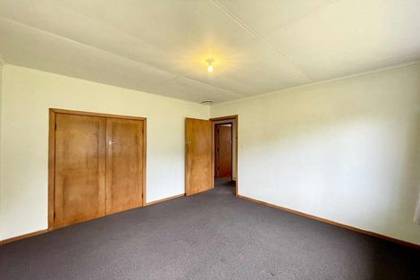 Photo of property in 15 Beaumont Crescent, Frankleigh Park, New Plymouth, 4310
