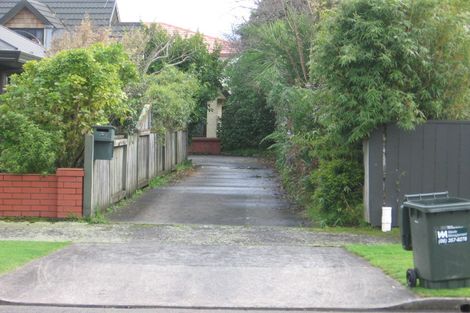 Photo of property in 19 Palm Avenue, Hokowhitu, Palmerston North, 4410