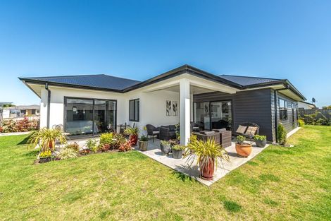 Photo of property in 4 Simon Street, Tawhero, Whanganui, 4501