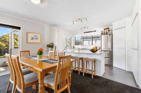Photo of property in 138 Moana Anu Anu Avenue, Whangamata, 3620