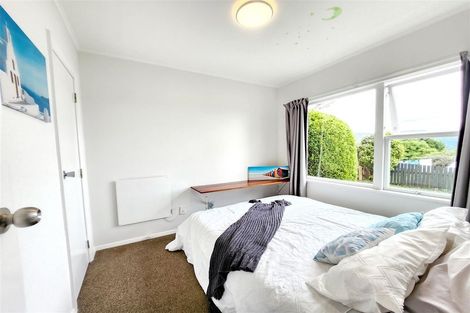 Photo of property in 70 Lord Street, Stokes Valley, Lower Hutt, 5019