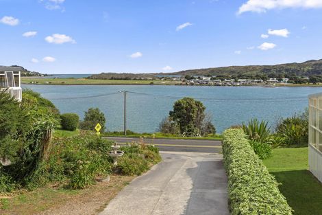 Photo of property in 30a Wainui Road, Raglan, 3225