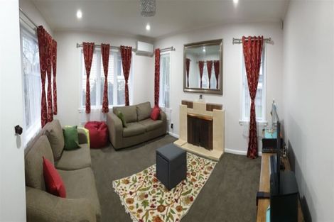 Photo of property in 5 Rosier Road, Glen Eden, Auckland, 0602