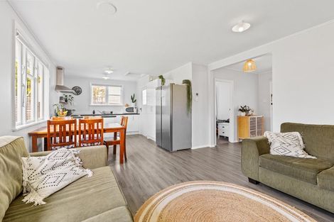 Photo of property in 94 Cook Street, Marfell, New Plymouth, 4310