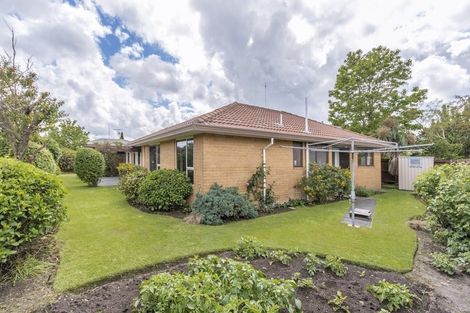 Photo of property in 19 Ben Nevis Drive, Broomfield, Christchurch, 8042
