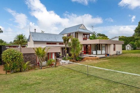 Photo of property in 4 Terrylyn Drive, Hillcrest, Auckland, 0627