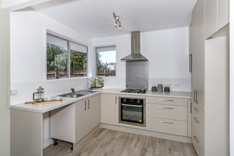 Photo of property in 88 Dunbarton Street, Redwood, Christchurch, 8051