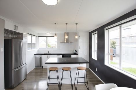 Photo of property in 15 Ross Street, Grasmere, Invercargill, 9810