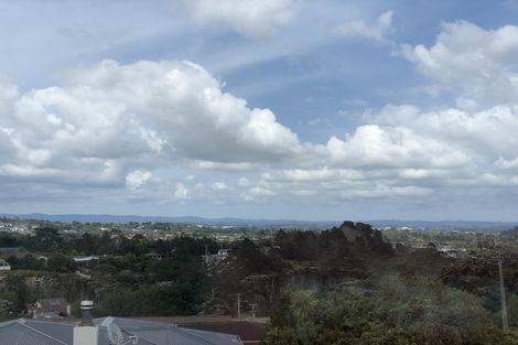 Photo of property in 25a Kyle Road, Greenhithe, Auckland, 0632