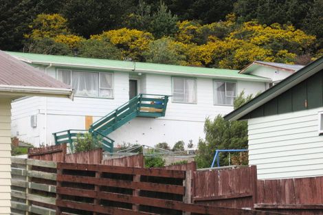 Photo of property in 40 Trelawney Road, Wainuiomata, Lower Hutt, 5014
