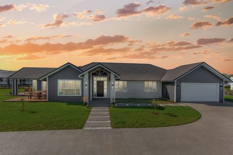 Photo of property in 33 Baxter Michael Crescent, Cambridge, 3434