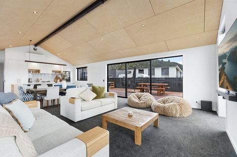 Photo of property in 3 Pepperwood Green, Albert Town, Wanaka, 9305