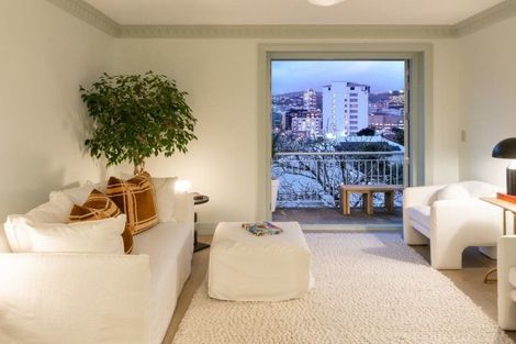 Photo of property in Hamilton Flats, 9a Hawker Street, Mount Victoria, Wellington, 6011