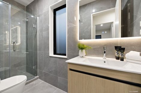 Photo of property in 152b Botany Road, Botany Downs, Auckland, 2010