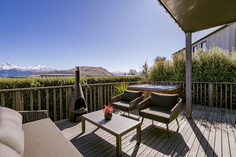 Photo of property in 5 Glenelg Lane, Jacks Point, 9371