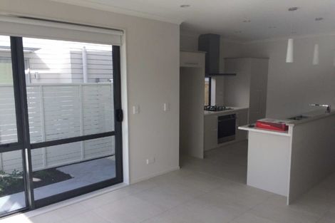 Photo of property in 9 Costa Viva Crescent, Karaka, Papakura, 2113