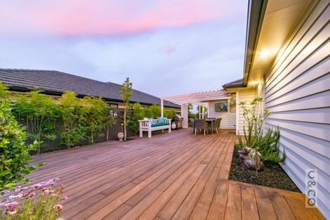 Photo of property in 23 Dida Park Drive, Kumeu, 0810