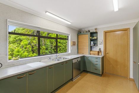 Photo of property in 51 Kotare Street, Waikanae, 5036
