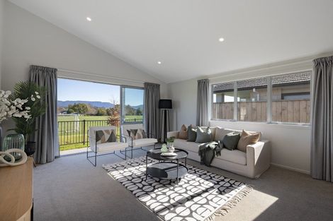 Photo of property in 22 Richardson Road, Omokoroa, 3114