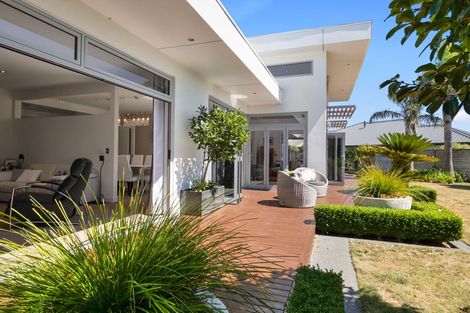 Photo of property in 3 St Andrews Parkway, Waiwhakaiho, New Plymouth, 4312