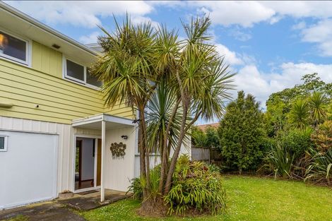 Photo of property in 40 Gill Avenue, Te Atatu Peninsula, Auckland, 0610