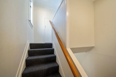 Photo of property in 3 Rainsford Street, Moturoa, New Plymouth, 4310