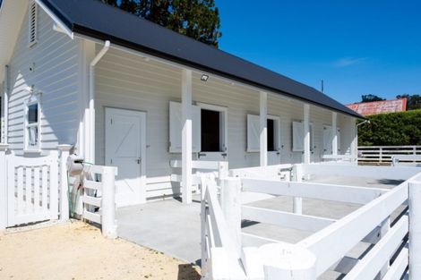 Photo of property in 337 Te Mata Road, Havelock North, 4294