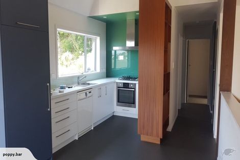 Photo of property in 31 Amapur Drive, Khandallah, Wellington, 6035