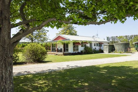 Photo of property in 98 Taurau Valley Road, Manutuke, 4072