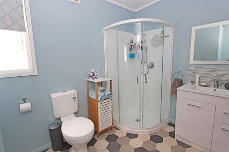 Photo of property in 10 Monowai Road, Ravensbourne, Dunedin, 9022