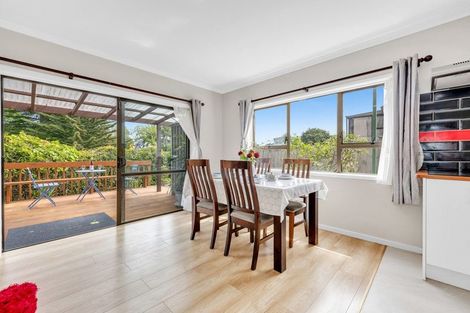 Photo of property in 1/39 Hedge Row, Sunnyhills, Auckland, 2010